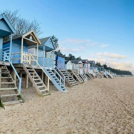 New! Blakeney. Harbour View Blakeney  Exterior photo